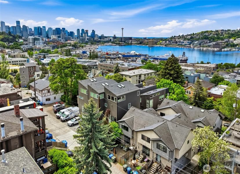 Property photo for 2025 Boylston Avenue E, Seattle photo 39