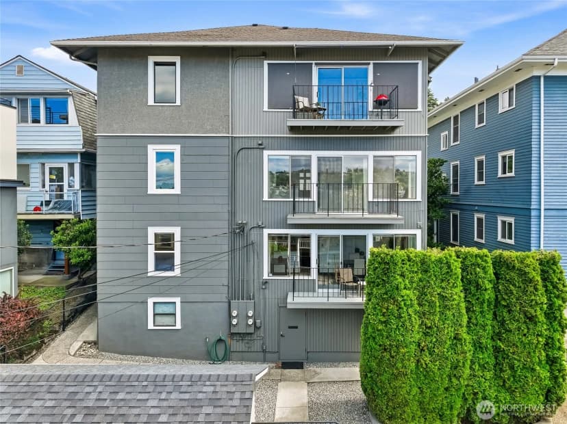 Property photo for 2025 Boylston Avenue E, Seattle photo 37