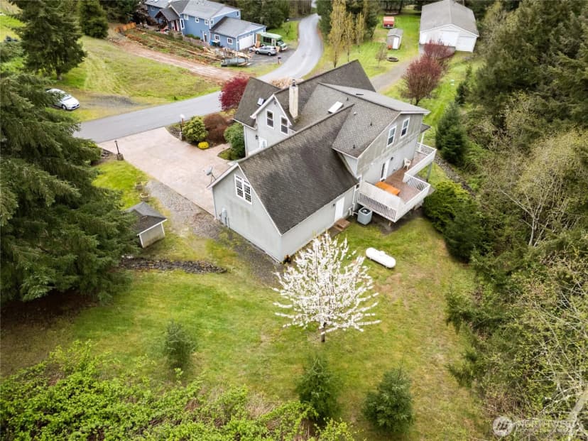 Property photo for 165 Tri Mountain Lane, Centralia photo 37
