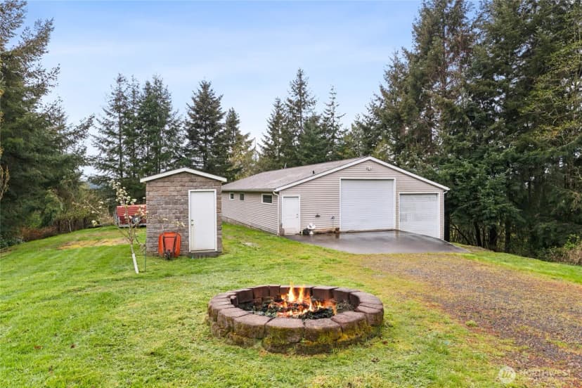 Property photo for 165 Tri Mountain Lane, Centralia photo 32