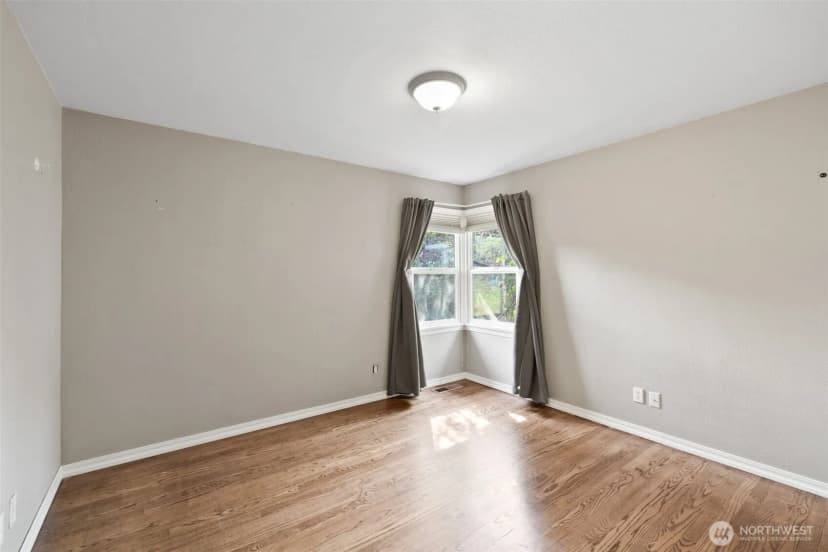 Property photo for 126 W 14th Street, Port Angeles photo 7