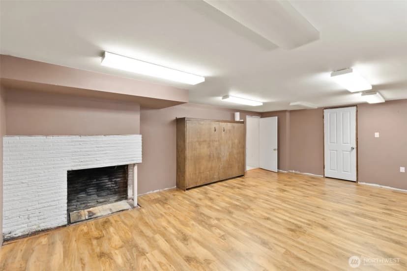 Property photo for 126 W 14th Street, Port Angeles photo 23