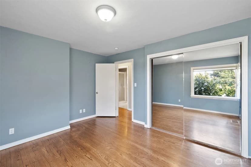 Property photo for 126 W 14th Street, Port Angeles photo 6