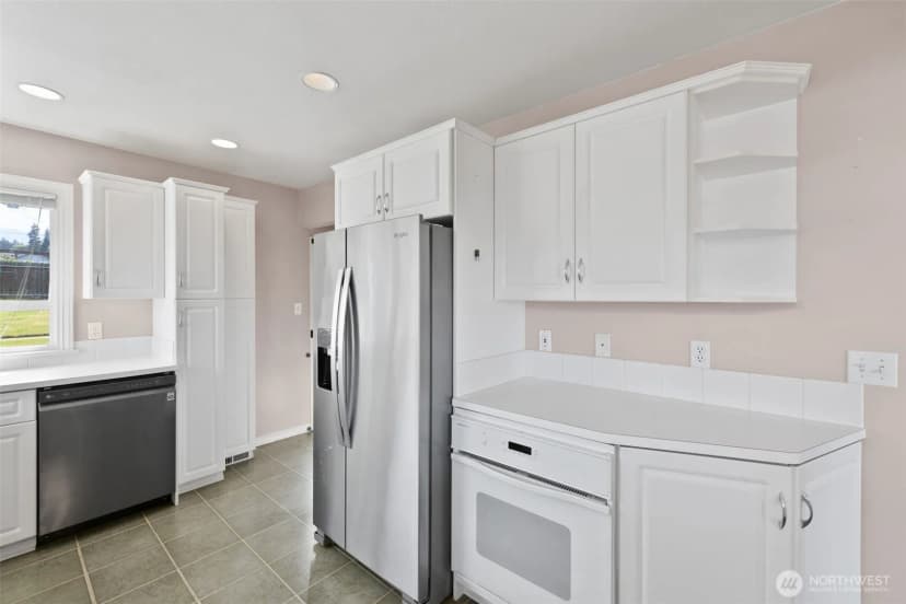 Property photo for 126 W 14th Street, Port Angeles photo 17