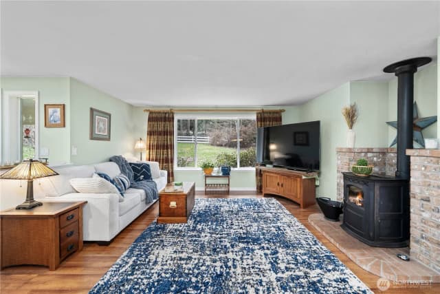 Property photo for 611 186th Avenue E, Bonney Lake photo 4