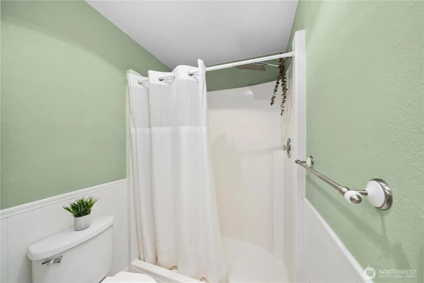 Property photo for 611 186th Avenue E, Bonney Lake photo 23