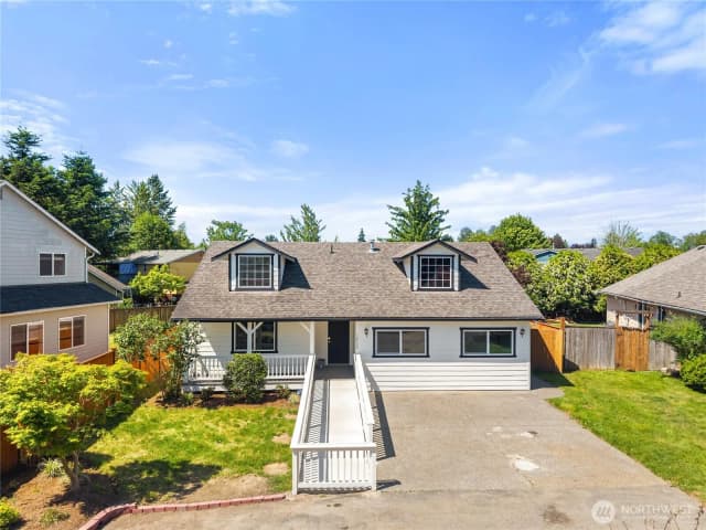 Property photo for 10702 59th Avenue Ne, Marysville photo 3