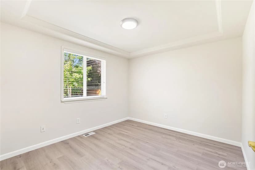 Property photo for 10702 59th Avenue Ne, Marysville photo 22