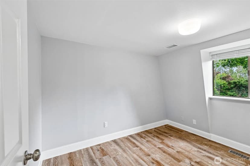 Property photo for 11807 Se 192nd Street, Kent photo 33