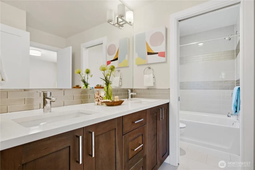 Property photo for 16003 Se 43rd Street, Bellevue photo 26