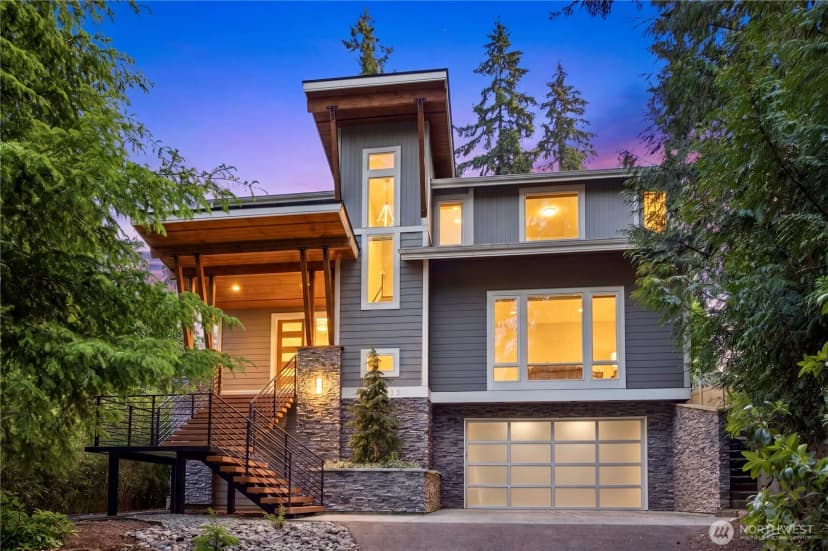 Property photo for 16003 Se 43rd Street, Bellevue