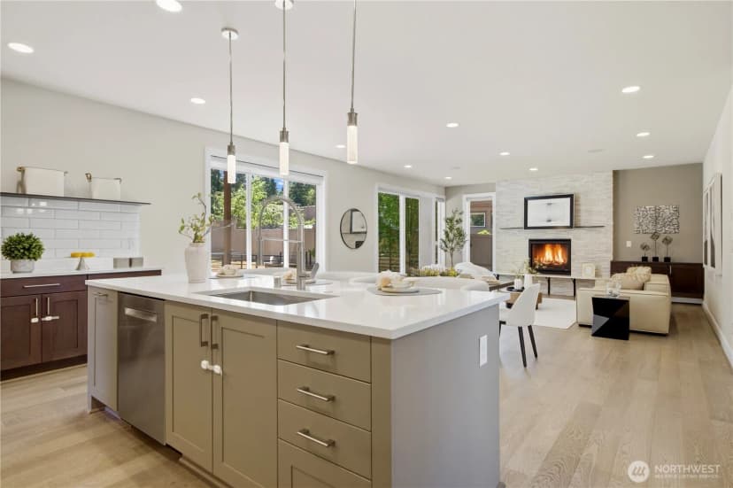 Property photo for 16003 Se 43rd Street, Bellevue photo 12