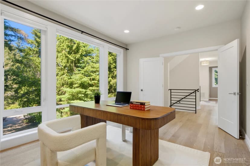Property photo for 16003 Se 43rd Street, Bellevue photo 16
