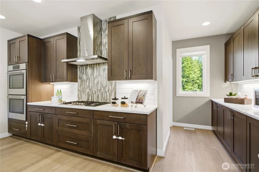 Property photo for 16003 Se 43rd Street, Bellevue photo 11