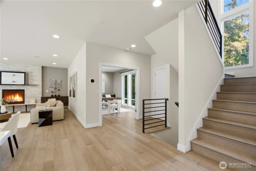 Property photo for 16003 Se 43rd Street, Bellevue photo 17