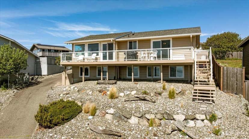 Property photo for 724 Hacienda Drive, Coupeville photo 3