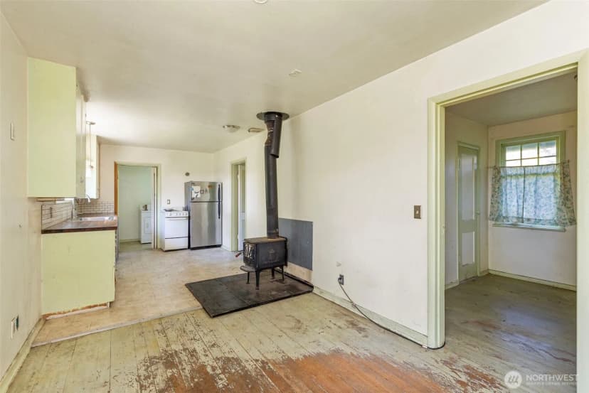 Property photo for 26304 Bannister Street Ne, Kingston photo 29