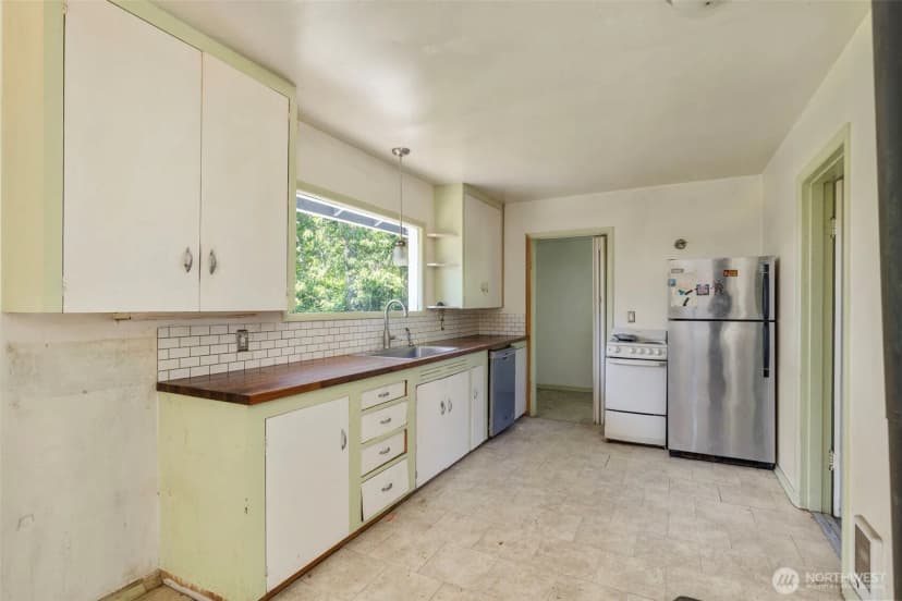 Property photo for 26304 Bannister Street Ne, Kingston photo 30