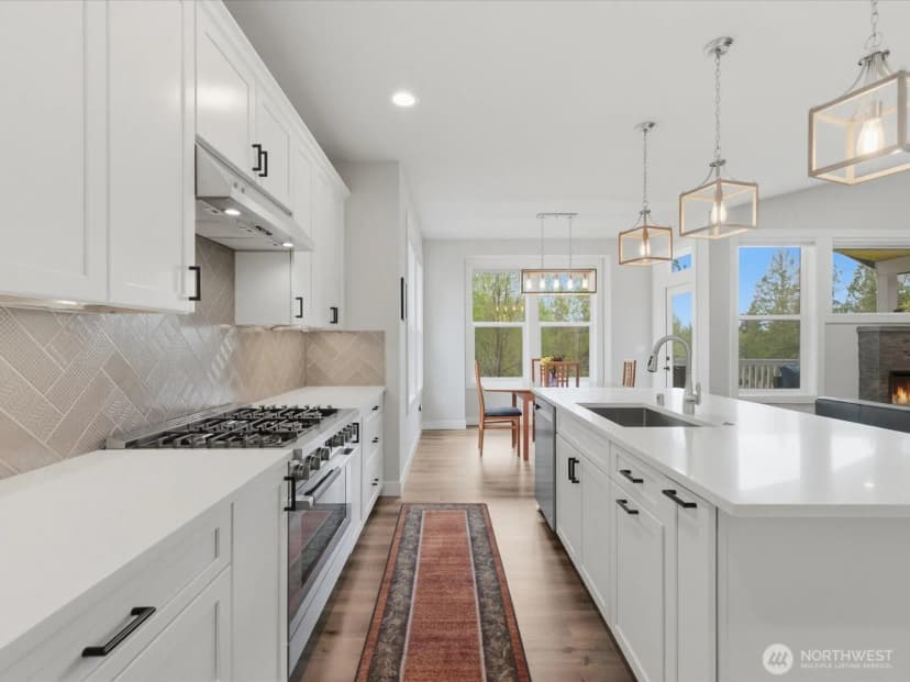 Property photo for 12500 Robinhood Lane, Snohomish photo 11