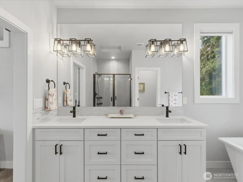 Property photo for 12500 Robinhood Lane, Snohomish photo 19