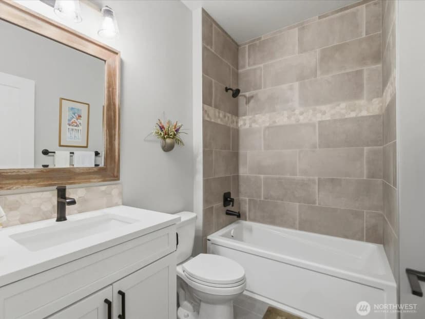 Property photo for 12500 Robinhood Lane, Snohomish photo 21