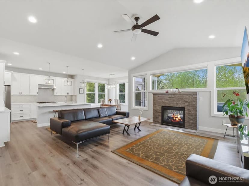 Property photo for 12500 Robinhood Lane, Snohomish photo 6