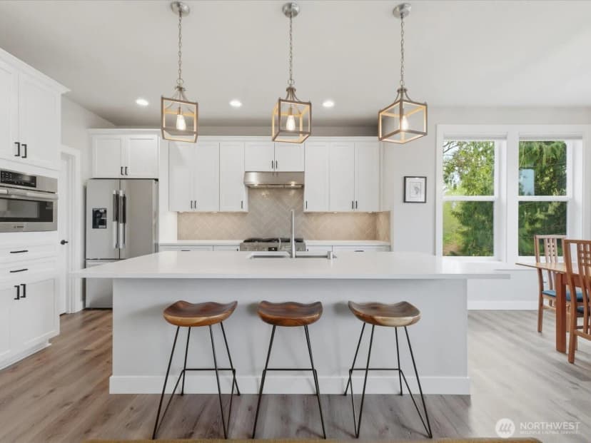 Property photo for 12500 Robinhood Lane, Snohomish photo 9