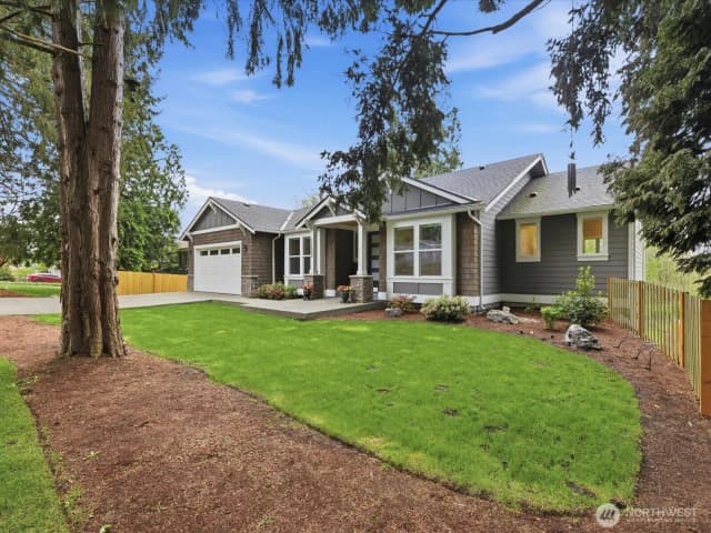 Property photo for 12500 Robinhood Lane, Snohomish photo 3