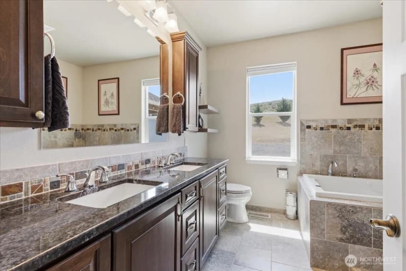 Property photo for 4265 Plum Pt. E, Grand Coulee photo 15
