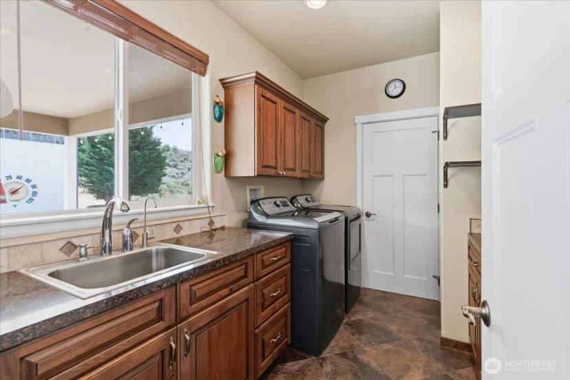 Property photo for 4265 Plum Pt. E, Grand Coulee photo 20