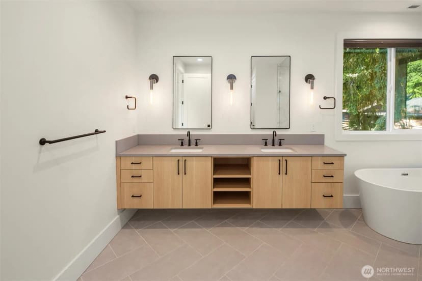 Property photo for 11327 113th Place Ne, Kirkland photo 29