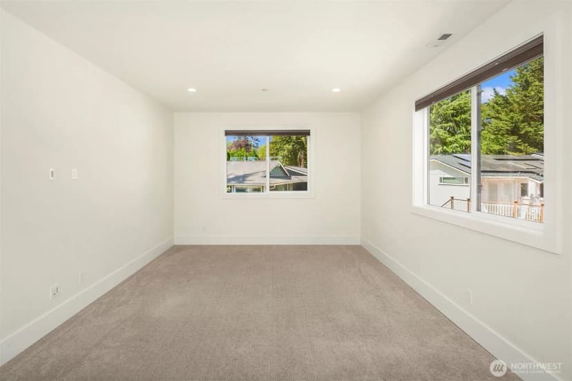 Property photo for 11327 113th Place Ne, Kirkland photo 37