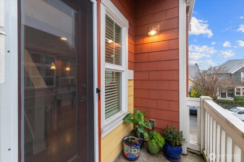 Property photo for 5912 31st Avenue Sw, Seattle photo 18