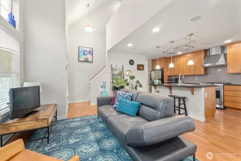 Property photo for 5912 31st Avenue Sw, Seattle photo 6