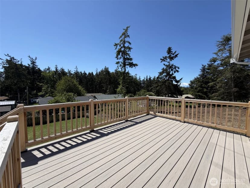 Property photo for 621 La Fiesta Street, Coupeville photo 18