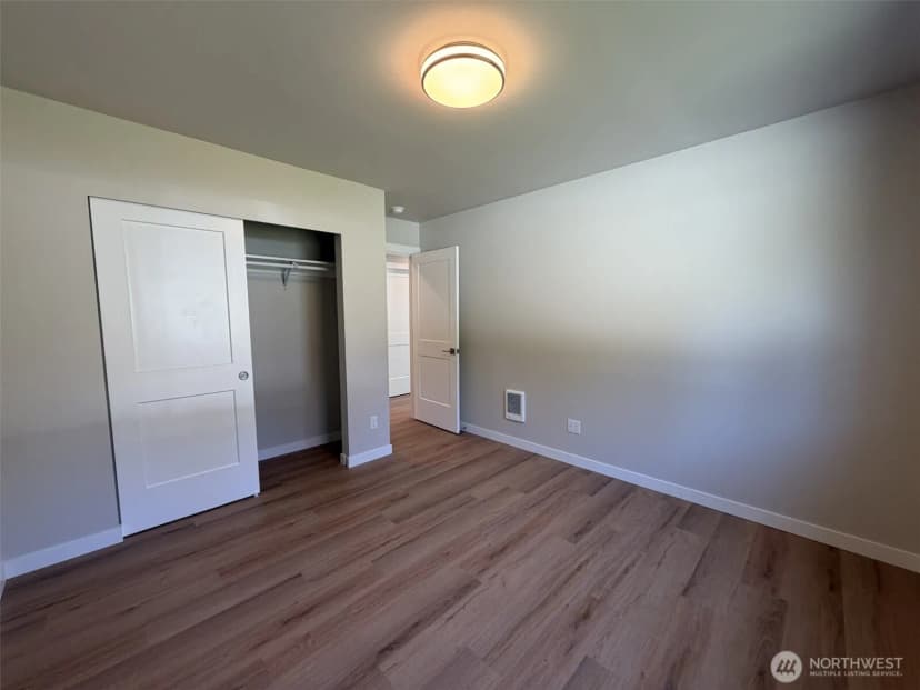 Property photo for 621 La Fiesta Street, Coupeville photo 9