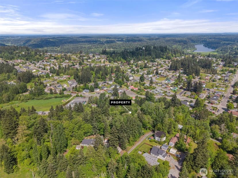 Property photo for 475 Larson Street, Eatonville photo 10