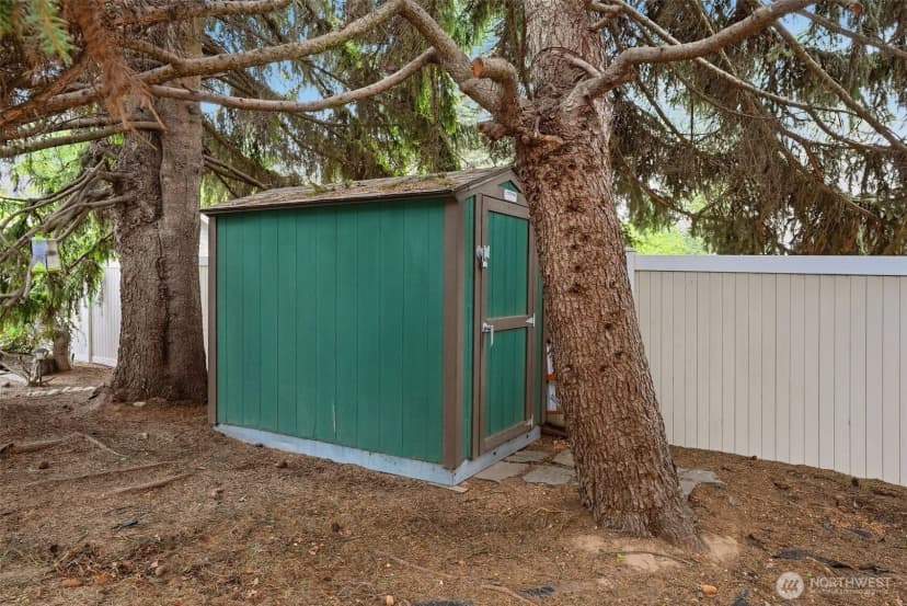 Property photo for 4030 E 19th Avenue, Spokane photo 32