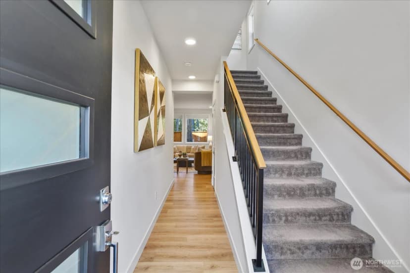 Property photo for 121 171st Place Sw #b, Bothell photo 4