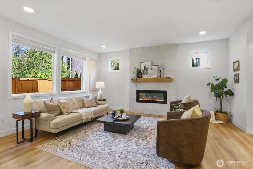 Property photo for 121 171st Place Sw #b, Bothell photo 5