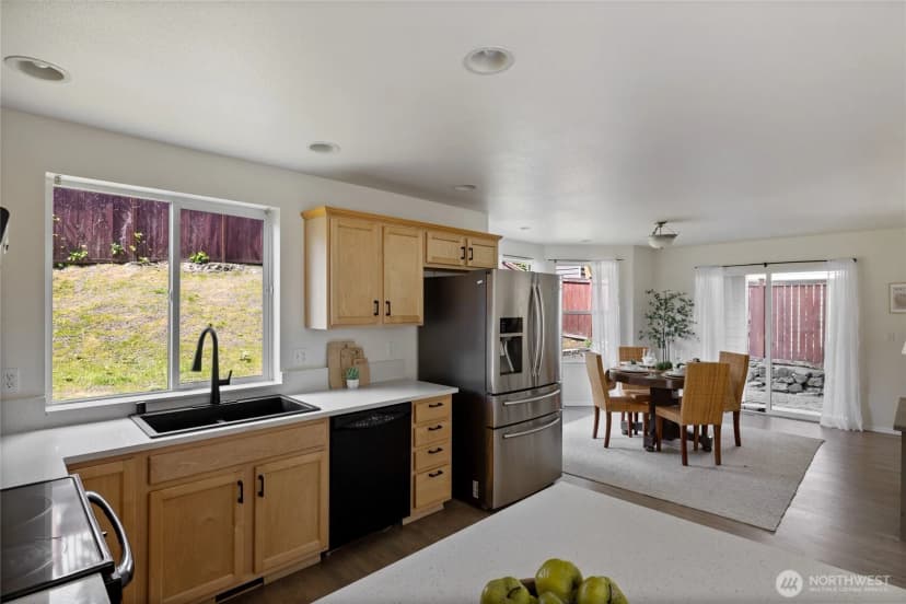 Property photo for 1641 Bayview Drive W, Bremerton photo 15