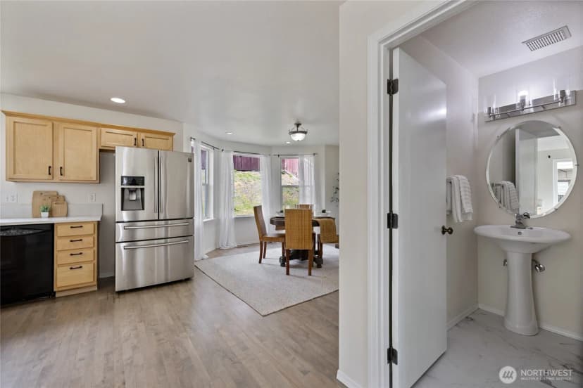 Property photo for 1641 Bayview Drive W, Bremerton photo 13