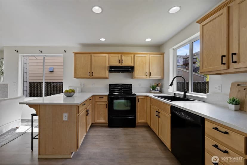 Property photo for 1641 Bayview Drive W, Bremerton photo 11