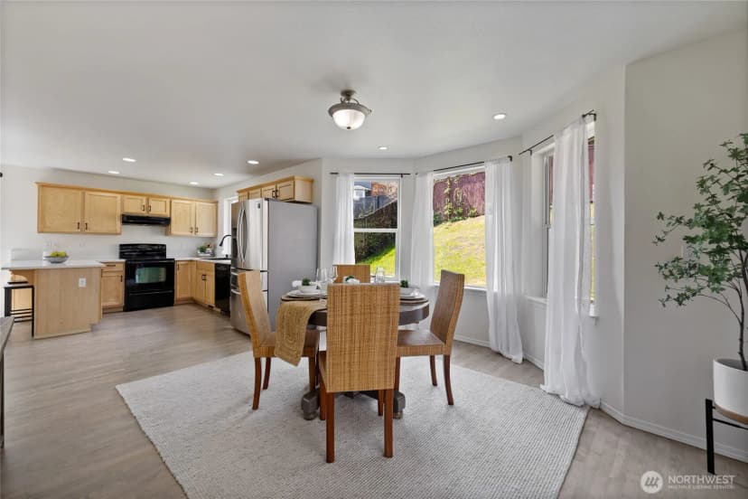 Property photo for 1641 Bayview Drive W, Bremerton photo 12