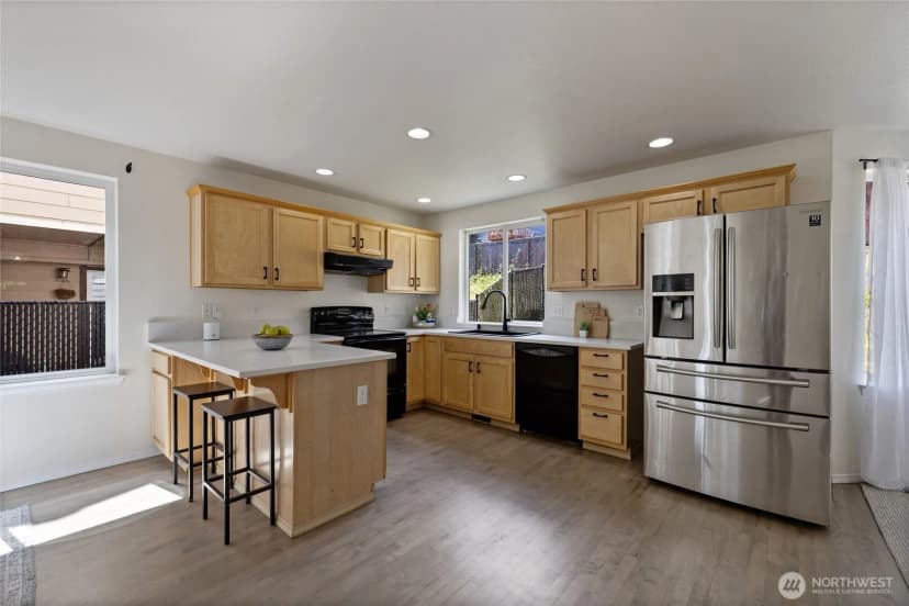 Property photo for 1641 Bayview Drive W, Bremerton photo 16