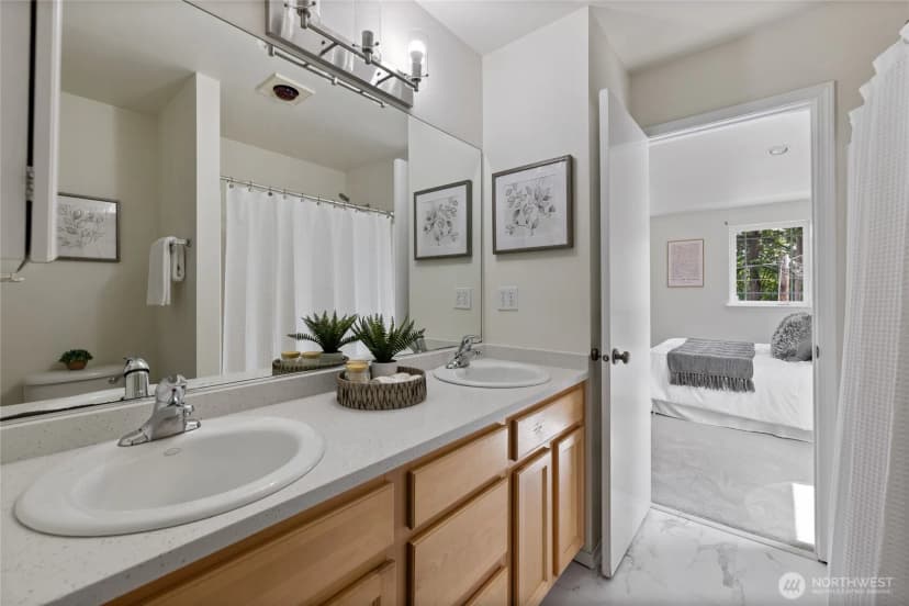 Property photo for 1641 Bayview Drive W, Bremerton photo 21