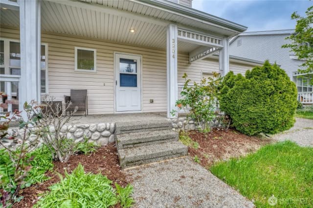 Property photo for 3904 Ne 5th Place, Renton photo 3