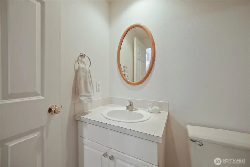 Property photo for 3904 Ne 5th Place, Renton photo 11