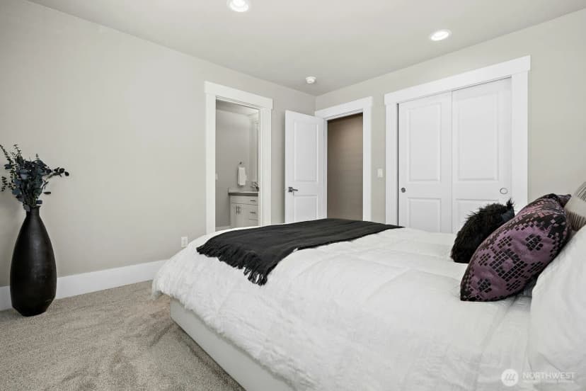 Property photo for 19028 175th Place Se, Renton photo 24