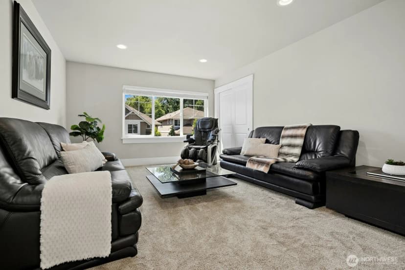 Property photo for 19028 175th Place Se, Renton photo 22